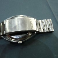  Часовник VANROY , снимка 3 - Други ценни предмети - 31371937