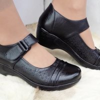 Черни дамски обувки с каишка, снимка 3 - Дамски ежедневни обувки - 29963252