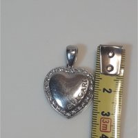 Сребърна висулка сърце Bvlgari , снимка 3 - Колиета, медальони, синджири - 39051655