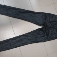 Елегантен дамски черен кожен панталон HM Devided, снимка 2 - Панталони - 31343841