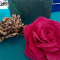 Подарък/Брошки 3Д - цветя: циклама и тигрова шарка, снимка 1 - Други - 31464278