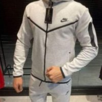 Мъжки екипи Nike, снимка 1 - Спортни дрехи, екипи - 42663619