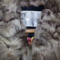 Палто-сребърна лисица,естествен косъм, снимка 5 - Палта, манта - 35374023