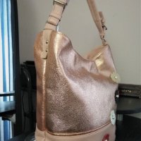 Страхотна, ежедневна дамска чанта, в бронзов цвят - 26лв., снимка 3 - Чанти - 42183653