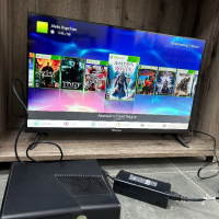 XBOX 360(Хакнат) +15 игри, снимка 3 - Xbox конзоли - 44618607