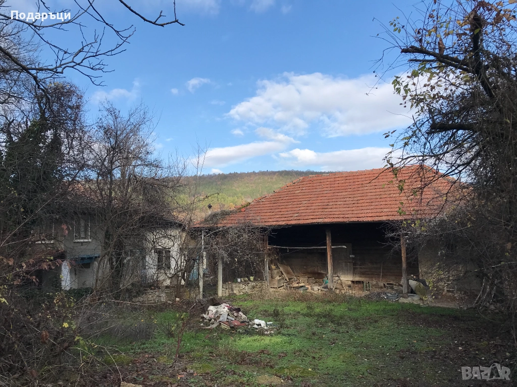 Къща в с. Пчелище, снимка 1