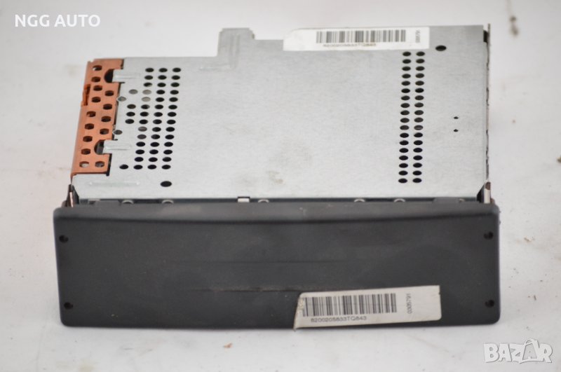 Аудио усилвател за Renault Clio 3  RENRAT 121-52  8200205833, снимка 1