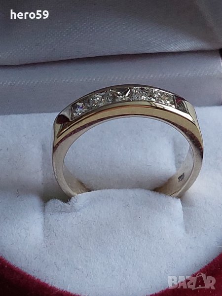 Прекрасен златен 18к дамски пръстен с пет брилянта тотал един карат , снимка 1