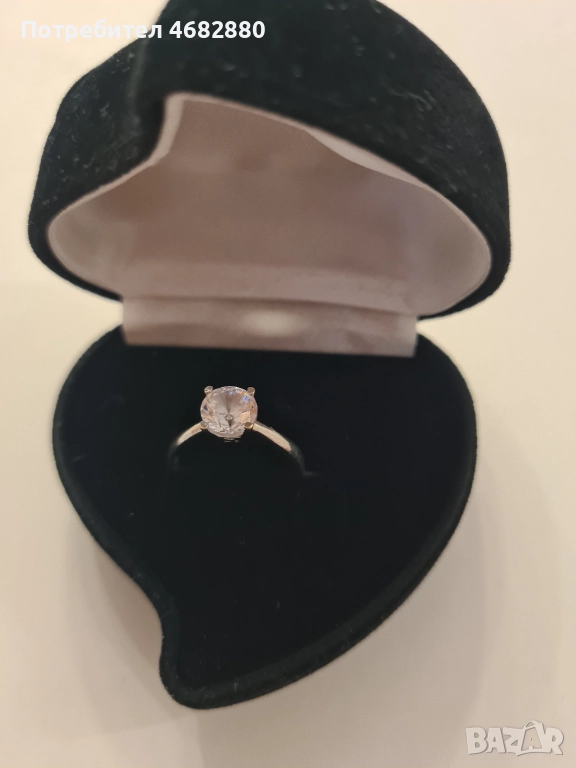 Стилен дамски пръстен с камък, бяло злато, снимка 1