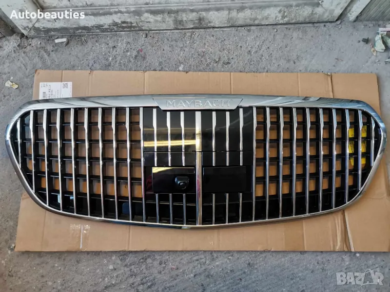 Предна решетка Mercedes S-Class W223 MAYBACH с отвор за камера, снимка 1