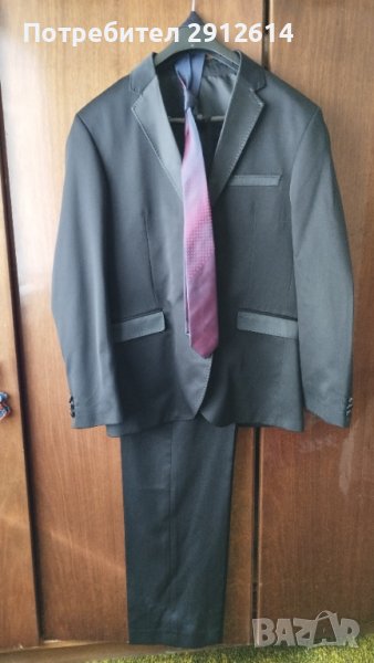Продавам мъжки костюм , снимка 1