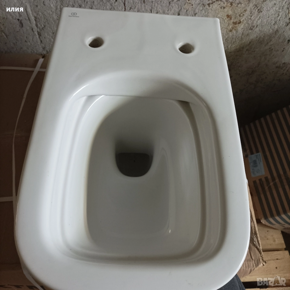 Окачена тоалетна чиния, снимка 1