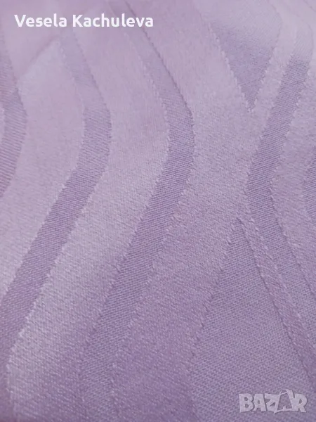 продавам голяма, кръгла покривка за маса , снимка 1