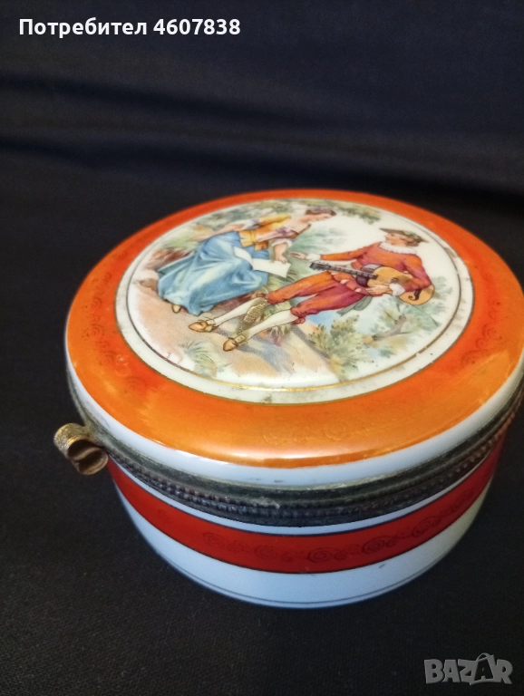 Порцеланова кутийка за бижута, снимка 1