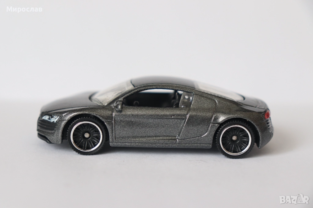 1/64 MATCHBOX AUDI R 8 КОЛИЧКА МОДЕЛ, снимка 1