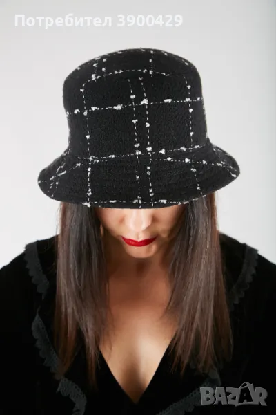Зимна Дамска Шапка Bucket hat Annabelle - Каре, снимка 1