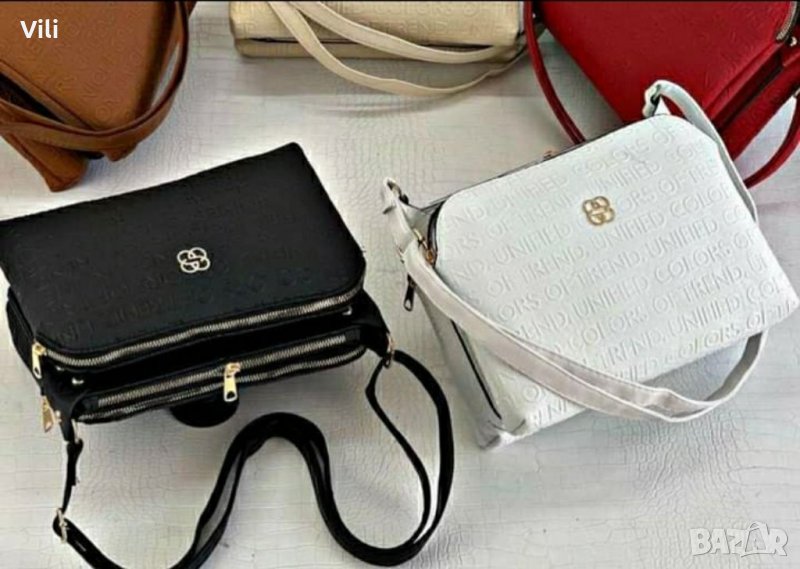 Ежедневна дамска чанта от еко кожа с много отделения в черно и бяло , снимка 1