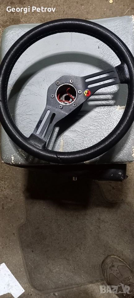 кожен волан momo,за фиат, снимка 1