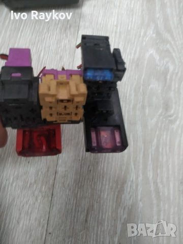 Кутия с предпазители за  Audi, VW, Seat и Skoda , 8A0937530, снимка 4 - Части - 51845834