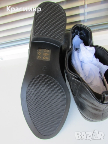 Дамски боти Wallis, снимка 11 - Дамски боти - 51736397