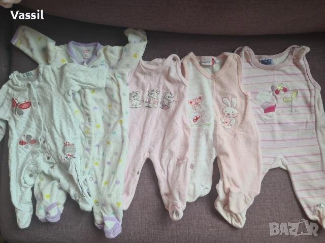 Над 49бр. детски дрешки за момиче до 3 месеца - 50, 56 макс, снимка 2 - Бодита за бебе - 54163670