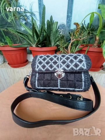 Невероятно красиви ръчно плетени дамски чанти. , снимка 5 - Чанти - 51860133