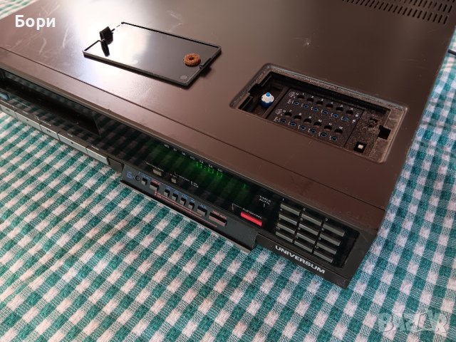 Betamax Universum VR 2836 Видеорекордер, снимка 7 - Плейъри, домашно кино, прожектори - 42565276