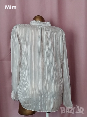 Stradivarius L Блуза с дълъг ръкав цвят екрю , снимка 3 - Блузи с дълъг ръкав и пуловери - 52658297