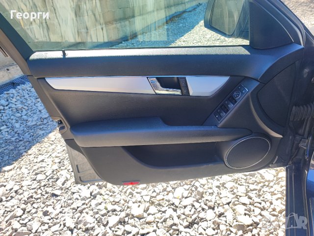 Мерцедес C 320 CDI 224 коня 4 matic На Части комби авангард W204, снимка 8 - Автомобили и джипове - 42068628