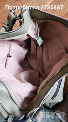 дамска кожена чанта в зелено с дълга дръжка , снимка 4 - Чанти - 51950658