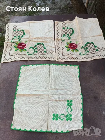стари ръчно бродирани кърпички , снимка 5 - Антикварни и старинни предмети - 50036695