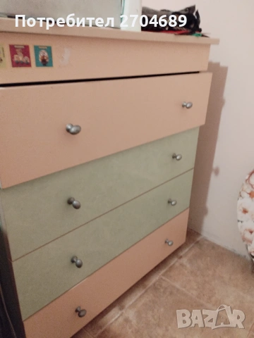 Два срина с  по четири шкафчета, снимка 4 - Скринове - 53062296