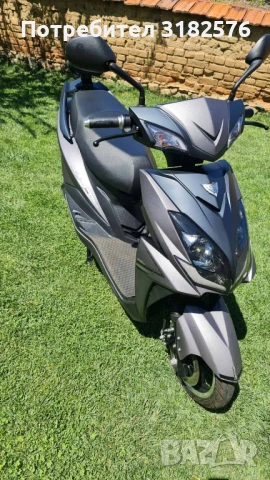 Електрически скутер, снимка 3 - Мотоциклети и мототехника - 51284968