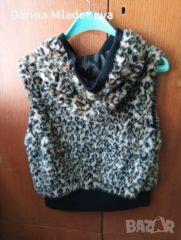 Дамско пухено елече