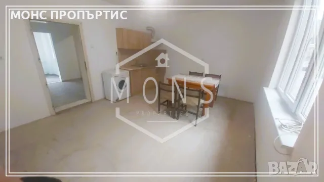 Къща с двор в гр. Севлиево, снимка 6 - Къщи - 50193052