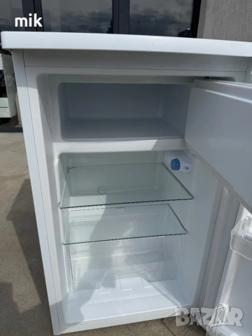 Малък хладилник с камера Bosch , снимка 9 - Хладилници - 53924607
