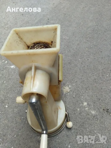 Продавам мелничка