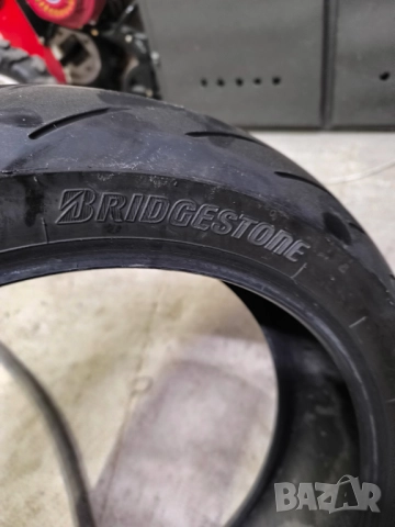 DOT 24 bridgestone battlax s22 rear 190 55 r17, снимка 5 - Гуми и джанти - 51548813