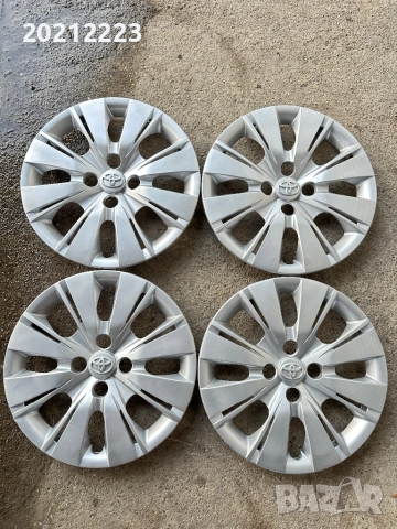 4 броя оригинални тасове за Toyota Yaris,Toyota Aygo 15