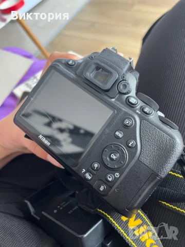 Фотоапарат Nikon D3500, снимка 3 - Фотоапарати - 51182045