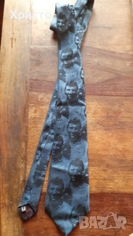 Стоичков вратовръзка от Барса уникат с неговото лице, френска