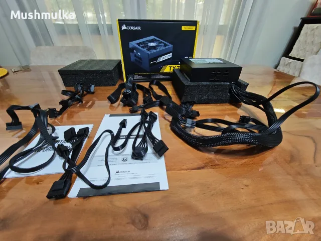 Продавам компютърно захранване Corsair TX750M – 750W, 80 PLUS Gold (Пълен комплект)