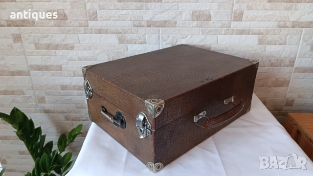 Стар грамофон с манивела - Columbia - 1930" година - Great Britain, снимка 10 - Антикварни и старинни предмети - 53007440