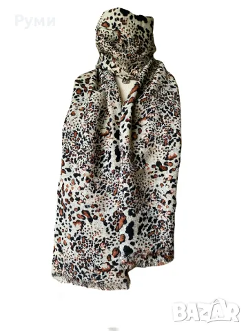 Леопардов шал Claire от вълна, снимка 3 - Шалове - 42957387