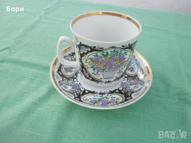 Руска порцеланова чаша с чинийка 360 мл, снимка 1 - Чаши - 35008978