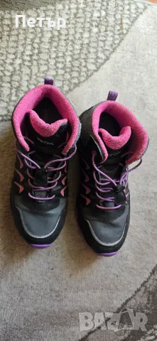 Дамски обувки GEOX 35номер