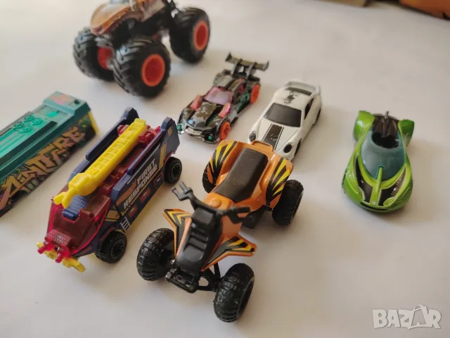 Колички Hotwheels