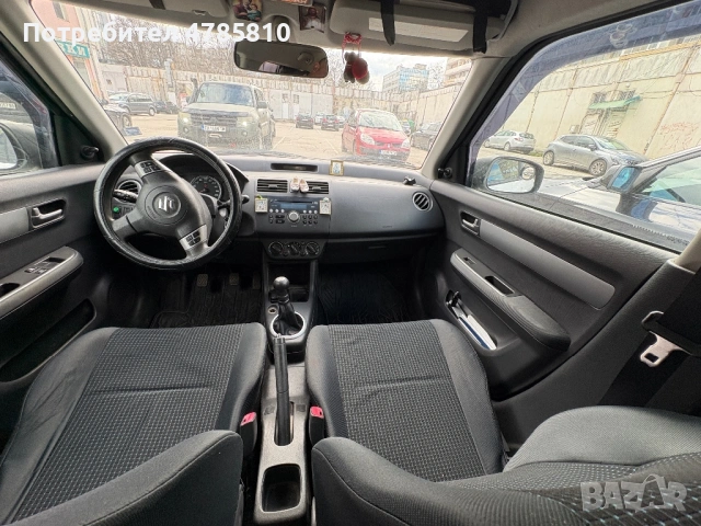 Сузуки Суифт 2005 Бял с АГУ, снимка 11 - Автомобили и джипове - 54073355