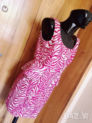 Ярко розова рокля пеплум принт зебра М, снимка 2 - Рокли - 14627031