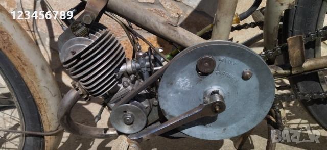 La Motoconfort 1954 г. Колекционерски, автентичен, работещ,оригинален., снимка 3 - Мотоциклети и мототехника - 53899159